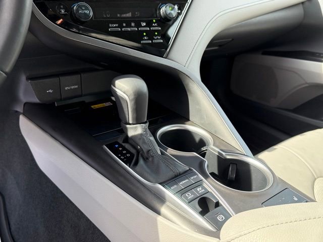 Used 2022 Toyota Camry XLE image 21