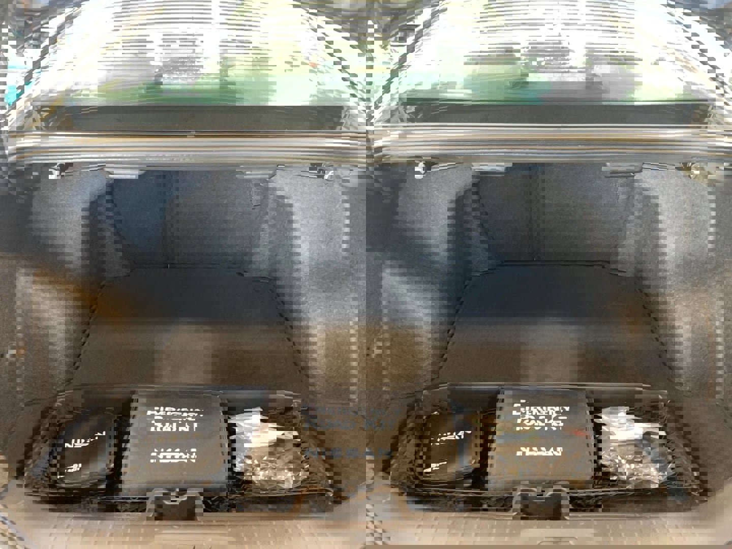 Used 2025 Nissan Altima 2.5 SR image 18