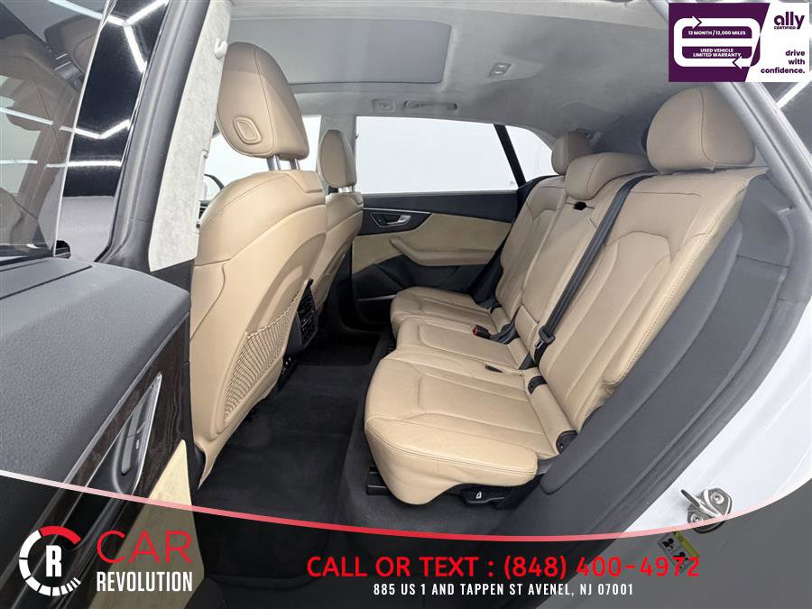 Used 2020 Audi Q8 Prestige w/ Prestige Package AWD/4WD image 32