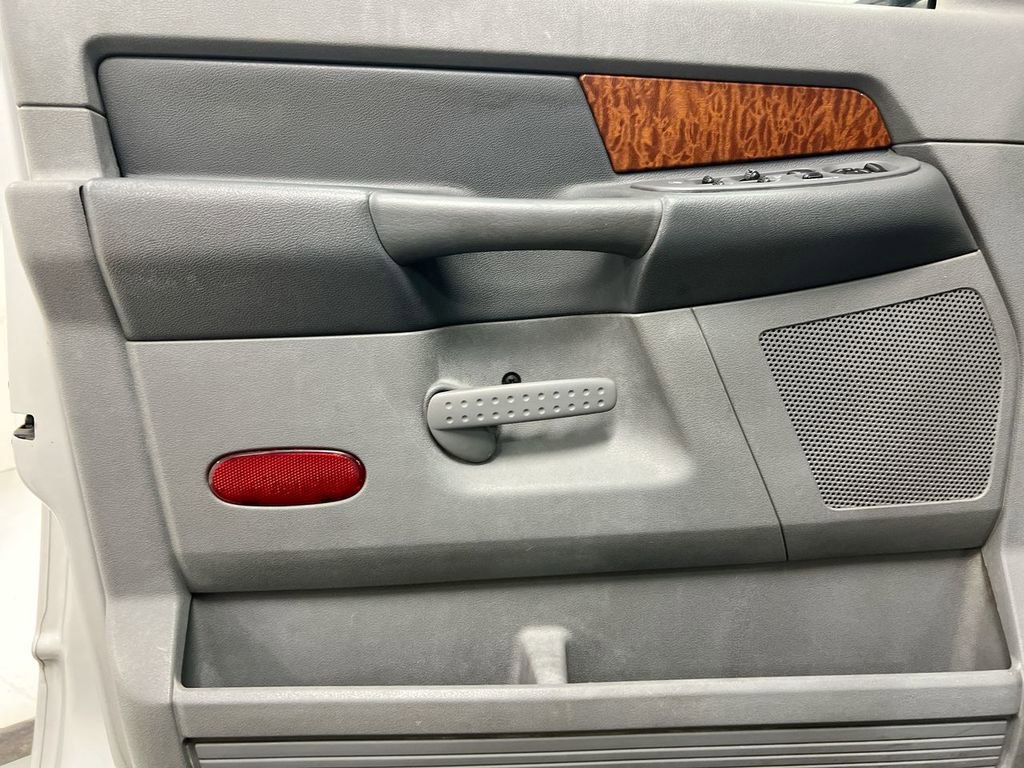 Used 2006 Dodge Ram 1500 Truck SLT w/ Trailer Tow Group image 19