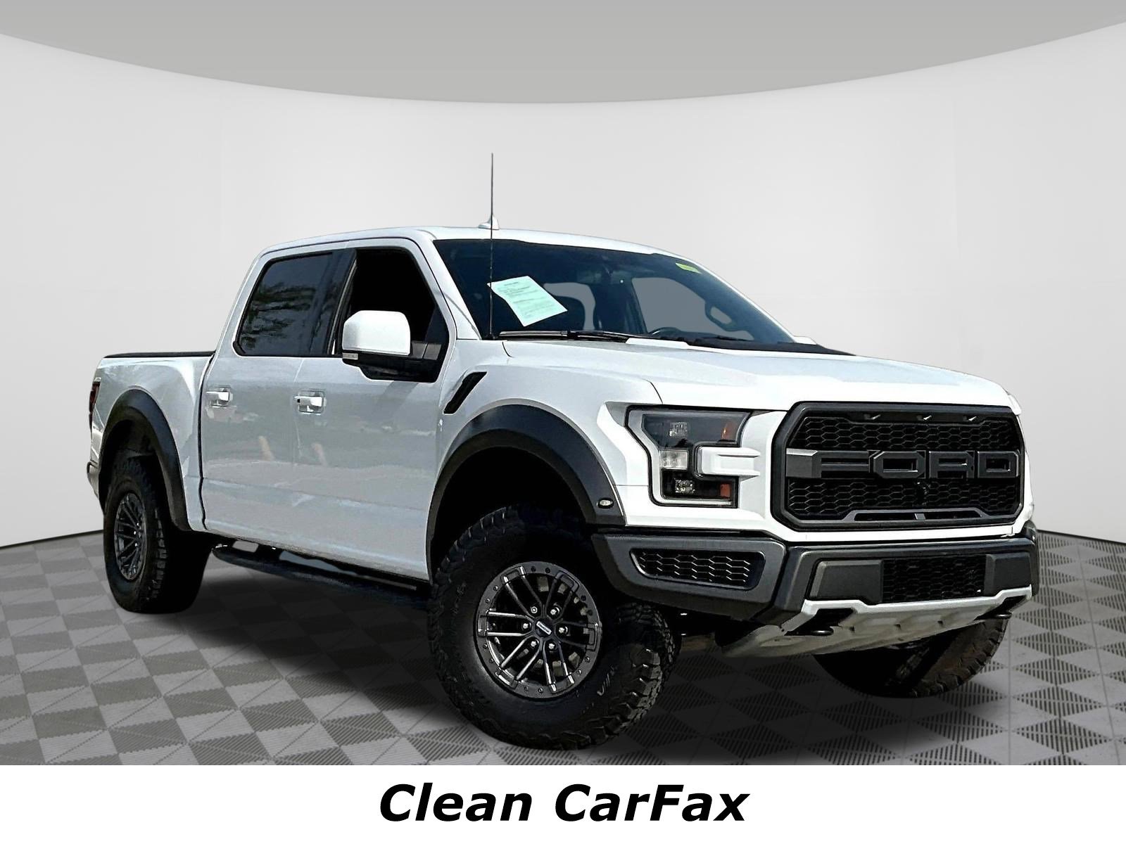 Used 2020 Ford F150 Raptor w/ Equipment Group 802A Luxury AWD/4WD image 3