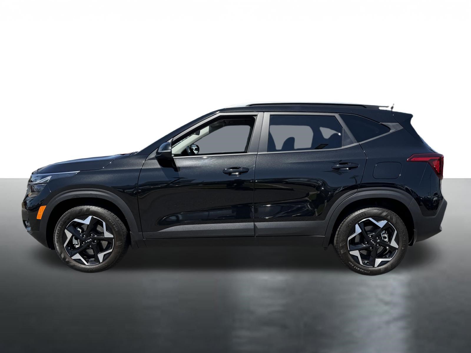 Certified 2025 Kia Seltos S AWD/4WD image 5
