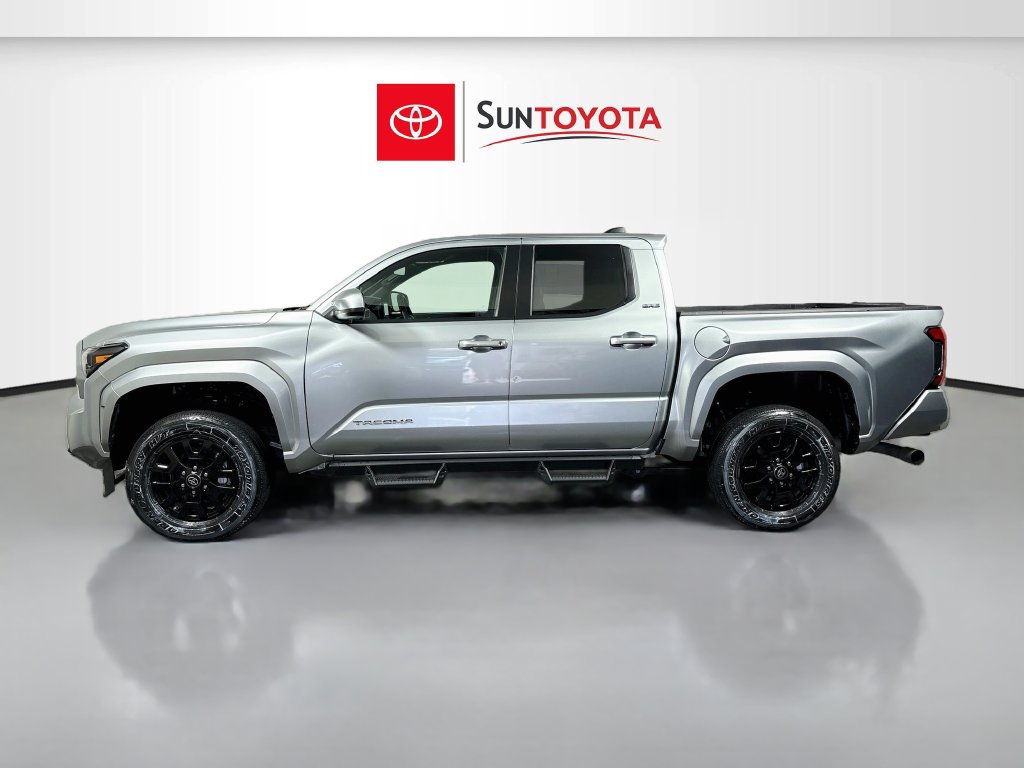 Used 2024 Toyota Tacoma SR5 AWD/4WD image 6