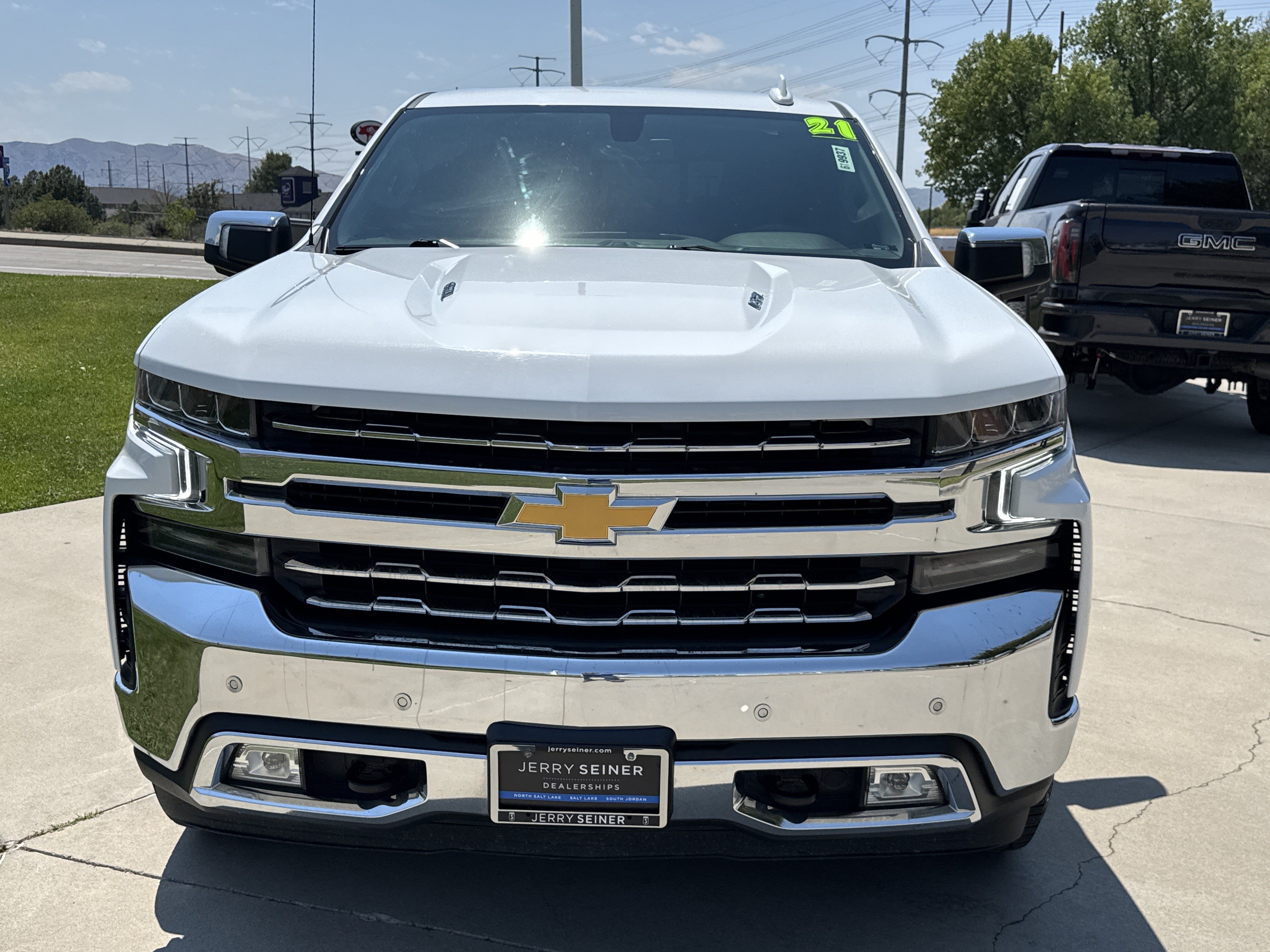 Used 2021 Chevrolet Silverado 1500 LTZ AWD/4WD image 8