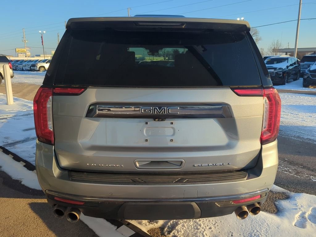 Used 2023 GMC Yukon Denali Ultimate image 4