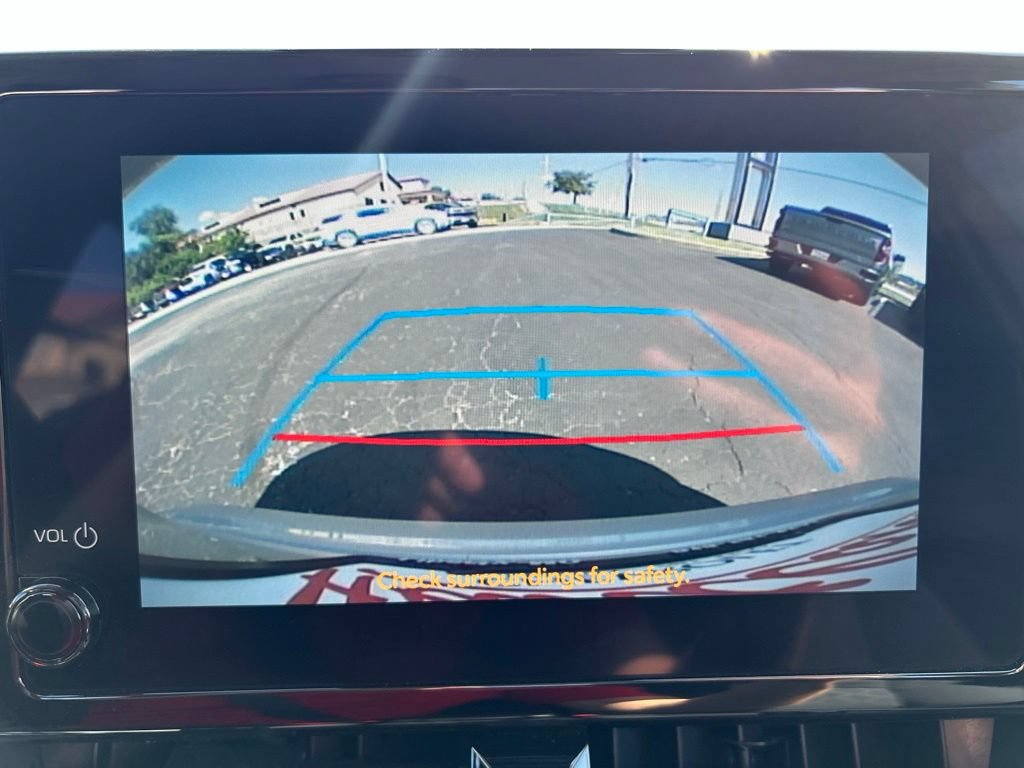 Used 2025 Toyota Corolla LE FWD image 27