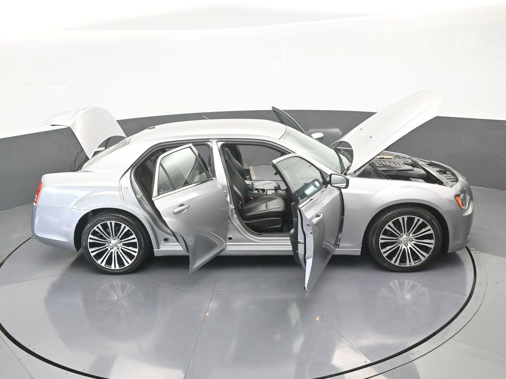 Used 2014 Chrysler 300 S image 66