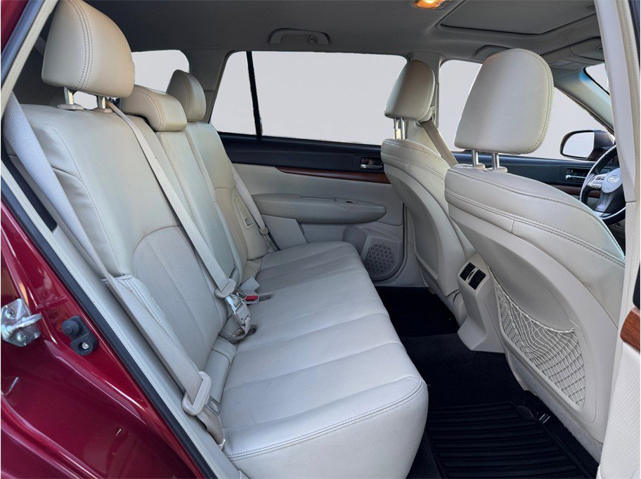 Used 2014 Subaru Outback 2.5i Limited image 24