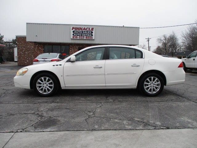 Used 2009 Buick Lucerne CX image 1