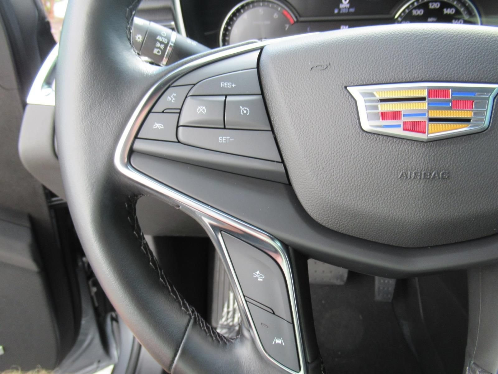 Used 2022 Cadillac XT5 Luxury AWD/4WD image 21