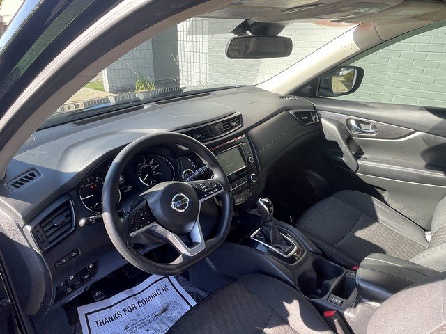 Used 2019 Nissan Rogue SV image 15