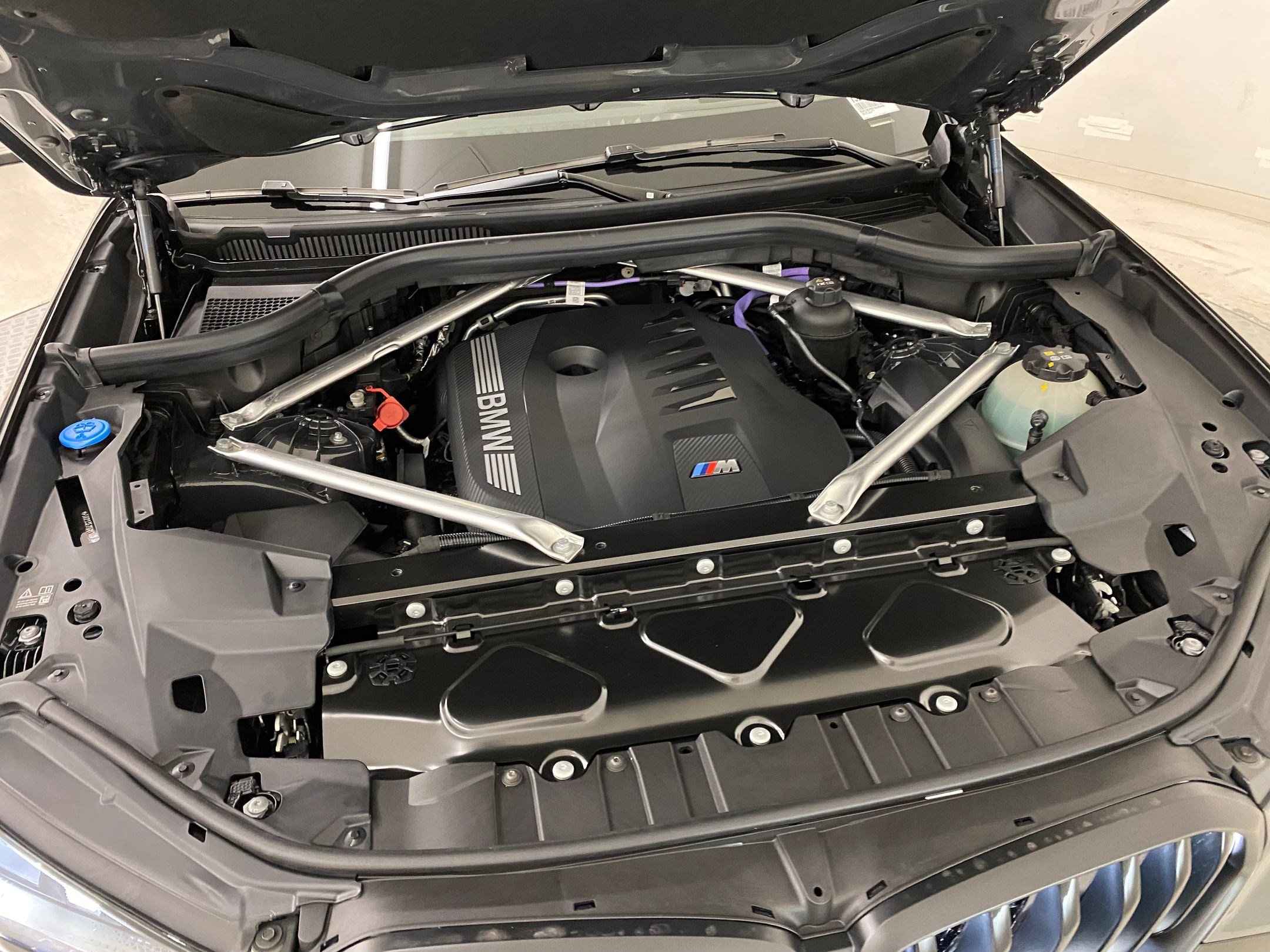 New 2026 BMW X6 xDrive40i w/ Climate Comfort Package image 32