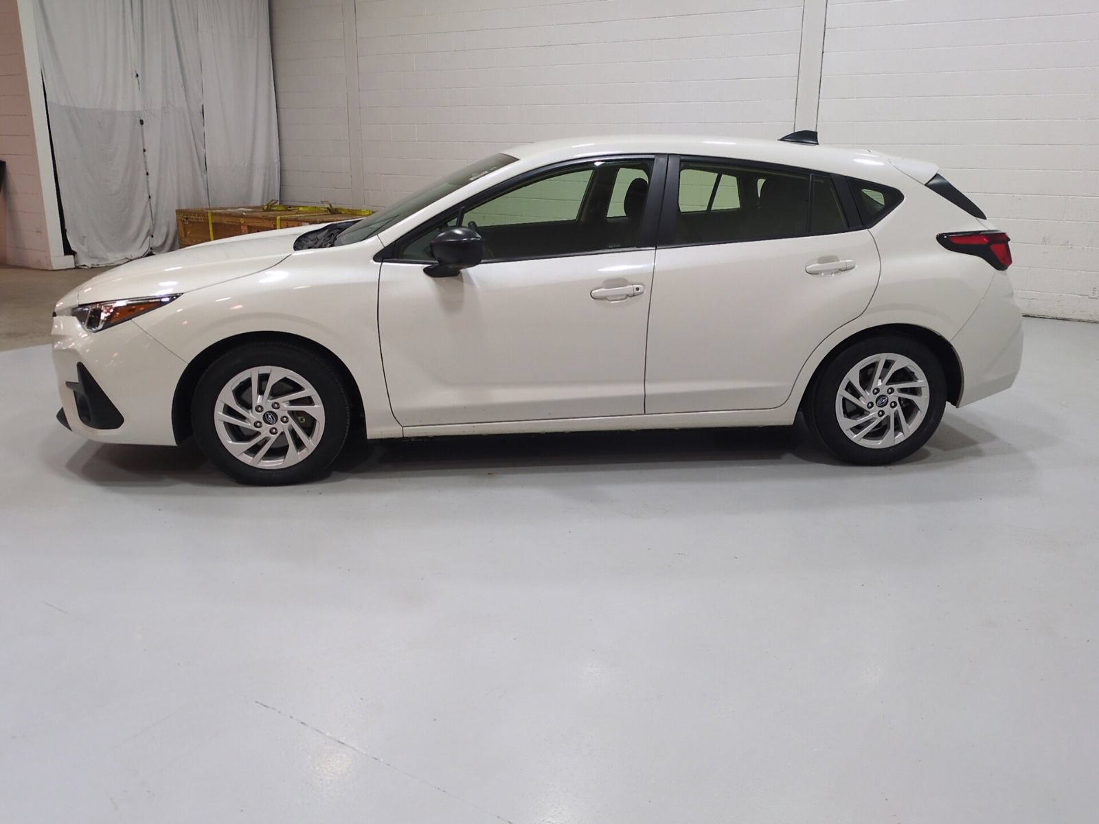 Certified 2024 Subaru Impreza 2.0i AWD/4WD image 6