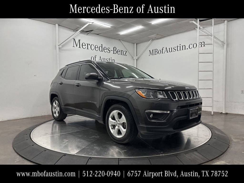 Used 2019 Jeep Compass Latitude w/ Safety & Security Group FWD image 1