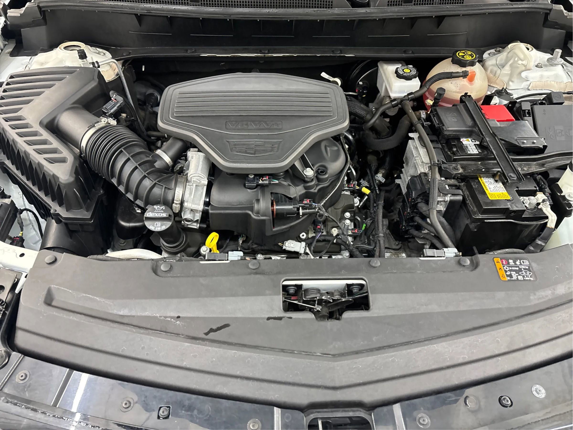 Used 2021 Cadillac XT6 Sport w/ LPO, ONYX Package image 31
