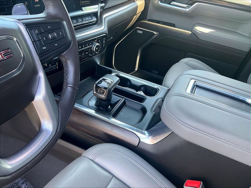 Used 2022 GMC Sierra 1500 SLT w/ SLT Premium Plus Package AWD/4WD image 20