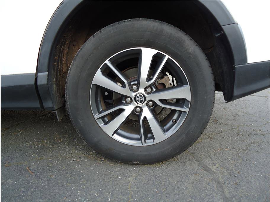 Used 2016 Toyota RAV4 XLE FWD image 20