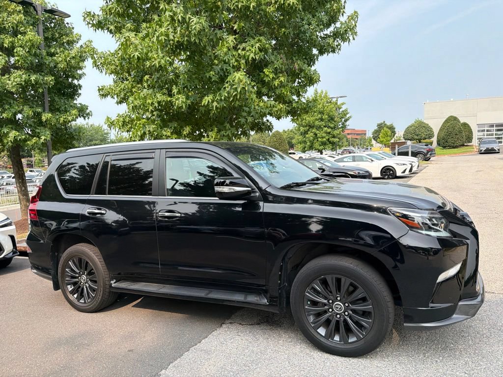 Used 2022 Lexus GX 460 Premium w/ Accessory Package AWD/4WD image 13
