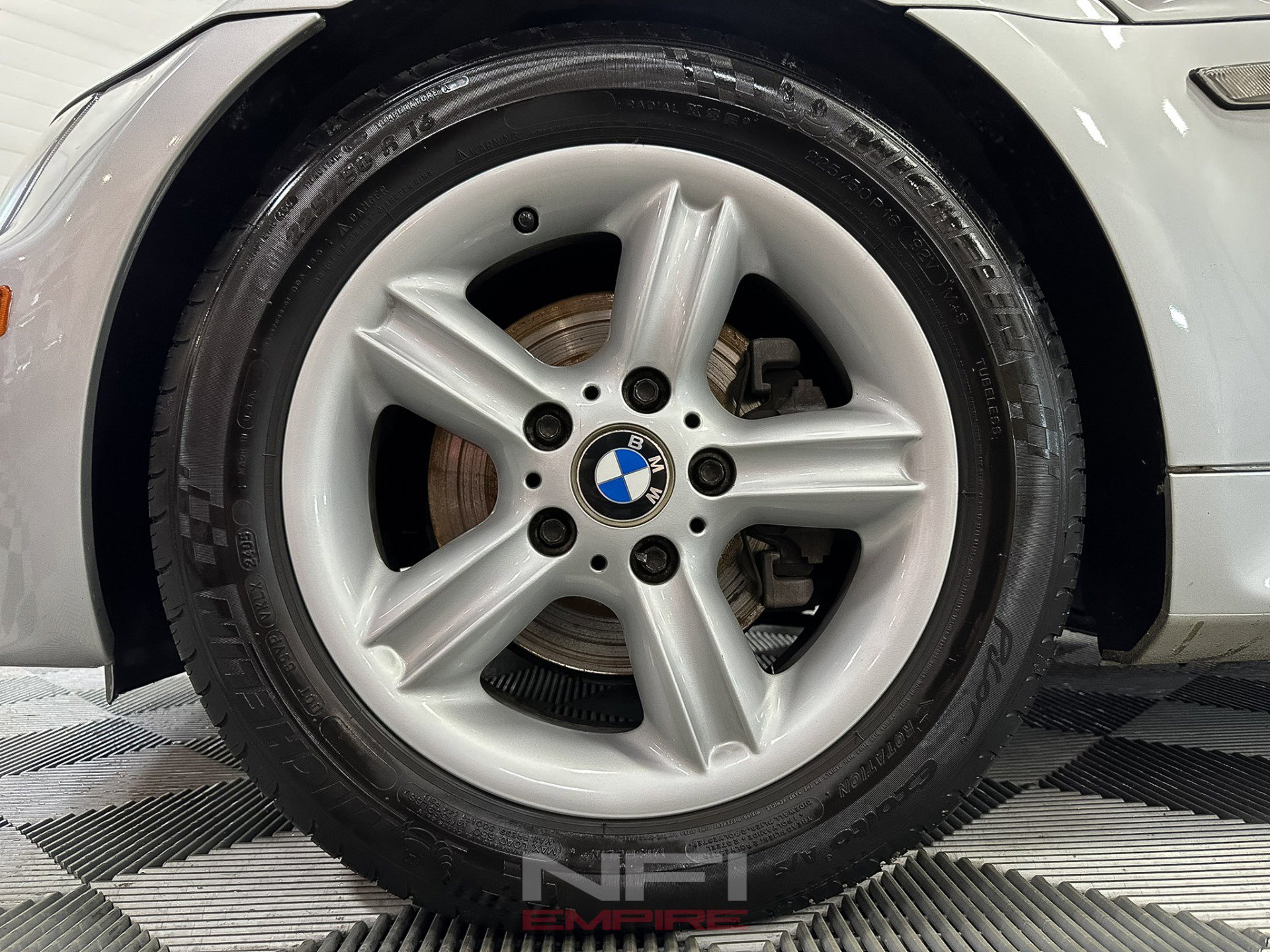 Used 2000 BMW Z3 2.5i image 21