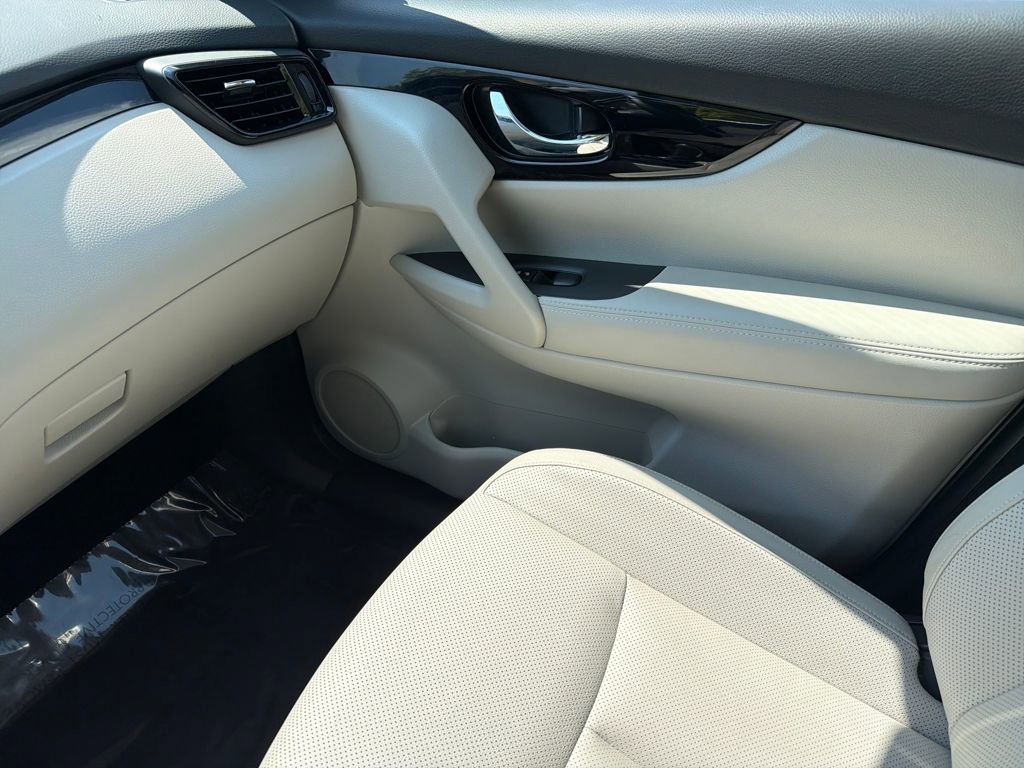 Certified 2022 Nissan Rogue Sport SL image 31