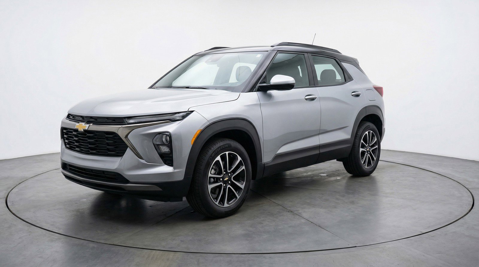 Used 2025 Chevrolet TrailBlazer LT image 3