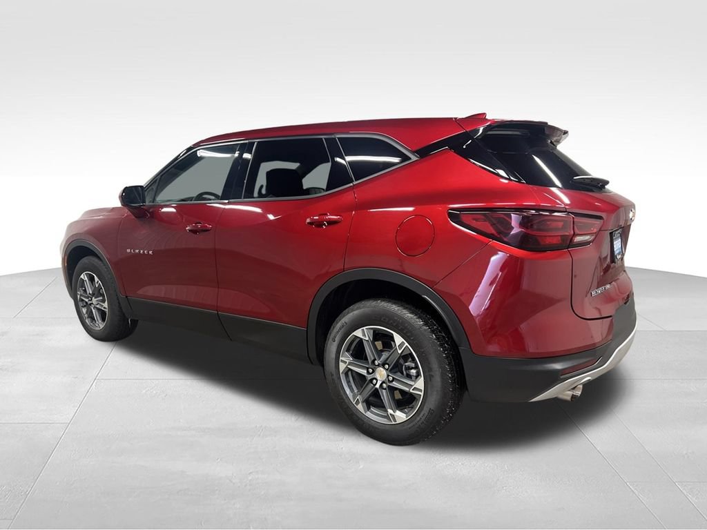 Certified 2025 Chevrolet Blazer LT AWD/4WD image 9