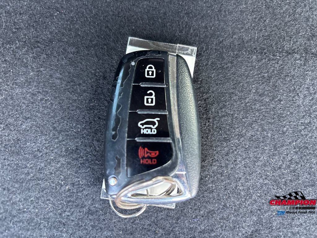 Used 2017 Hyundai Santa Fe AWD w/ SE Ultimate Tech Package 03 image 27