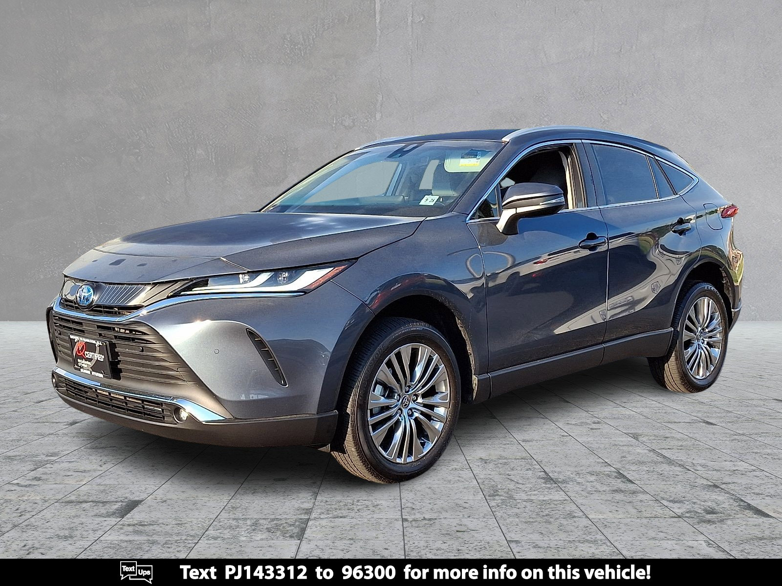 Used 2023 Toyota Venza XLE AWD/4WD image 1