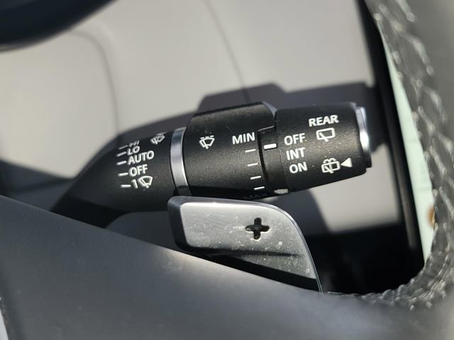 Used 2024 Land Rover Range Rover Sport SE AWD/4WD image 15