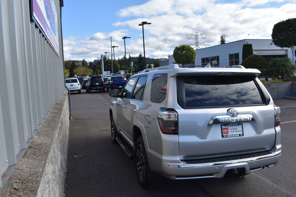 Certified 2024 Toyota 4Runner Limited AWD/4WD image 7