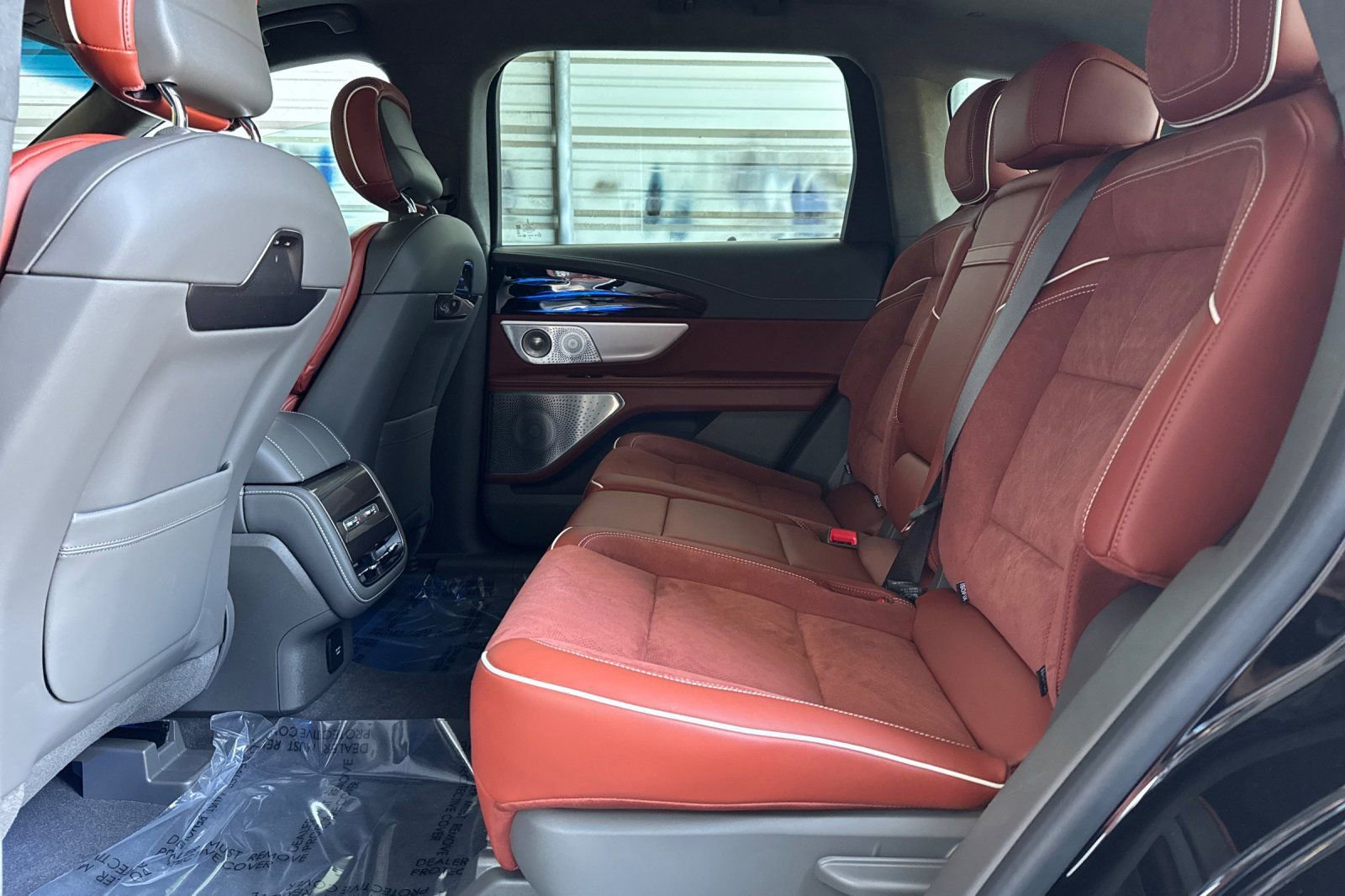 Certified 2024 Lincoln Nautilus Black Label image 12