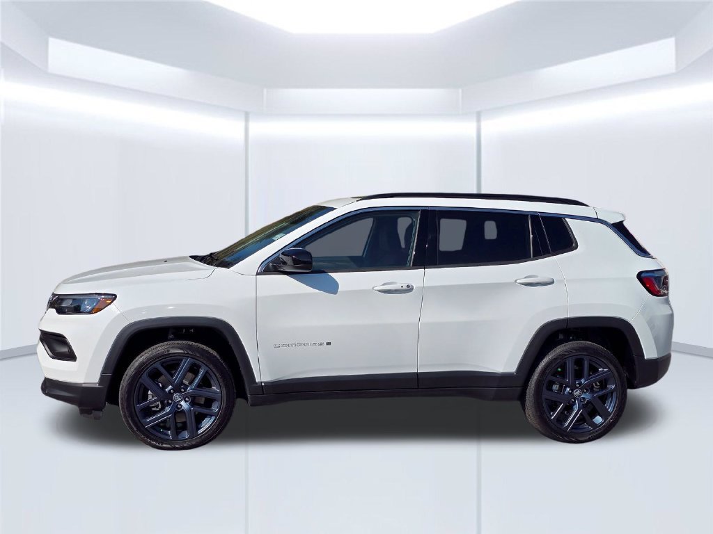 New 2026 Jeep Compass Latitude AWD/4WD image 17