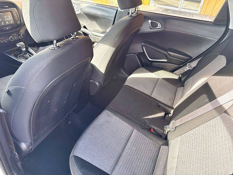 Used 2020 Kia Soul S FWD image 12
