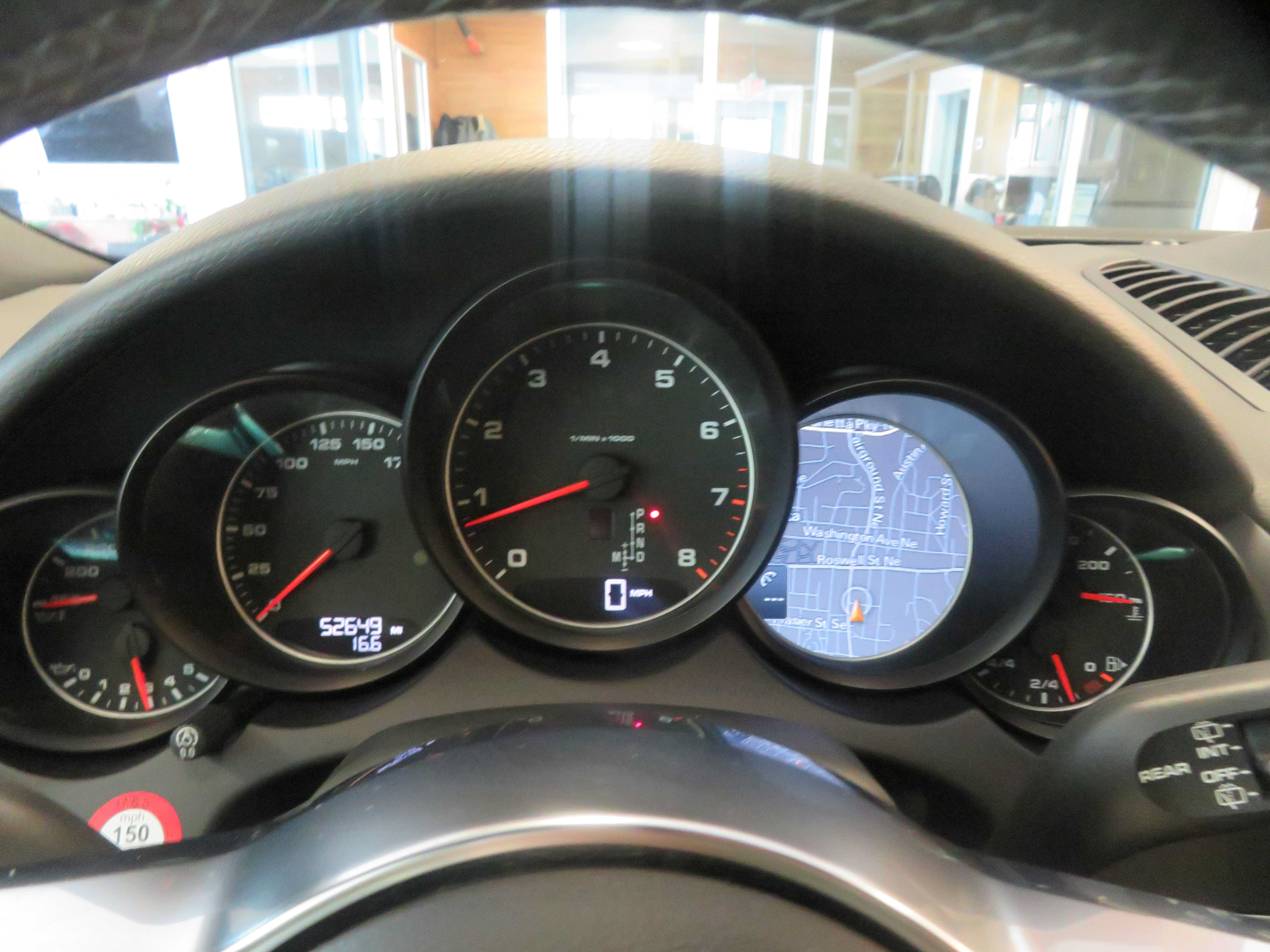 Used 2016 Porsche Cayenne AWD/4WD image 30