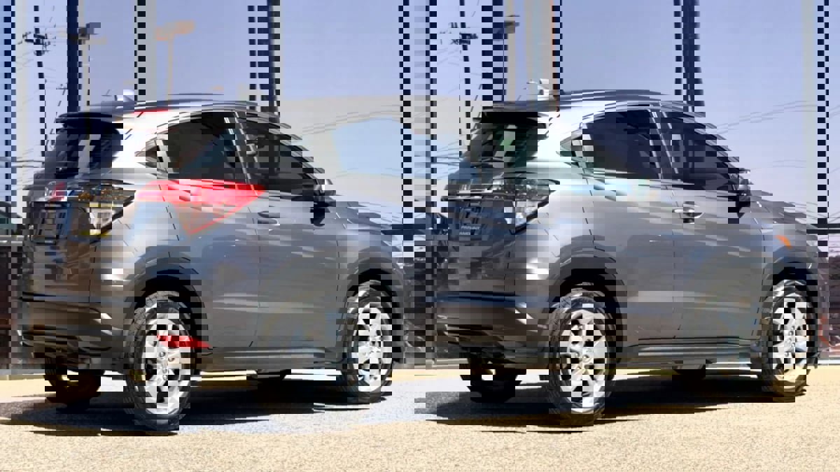 Used 2016 Honda HR-V LX image 18