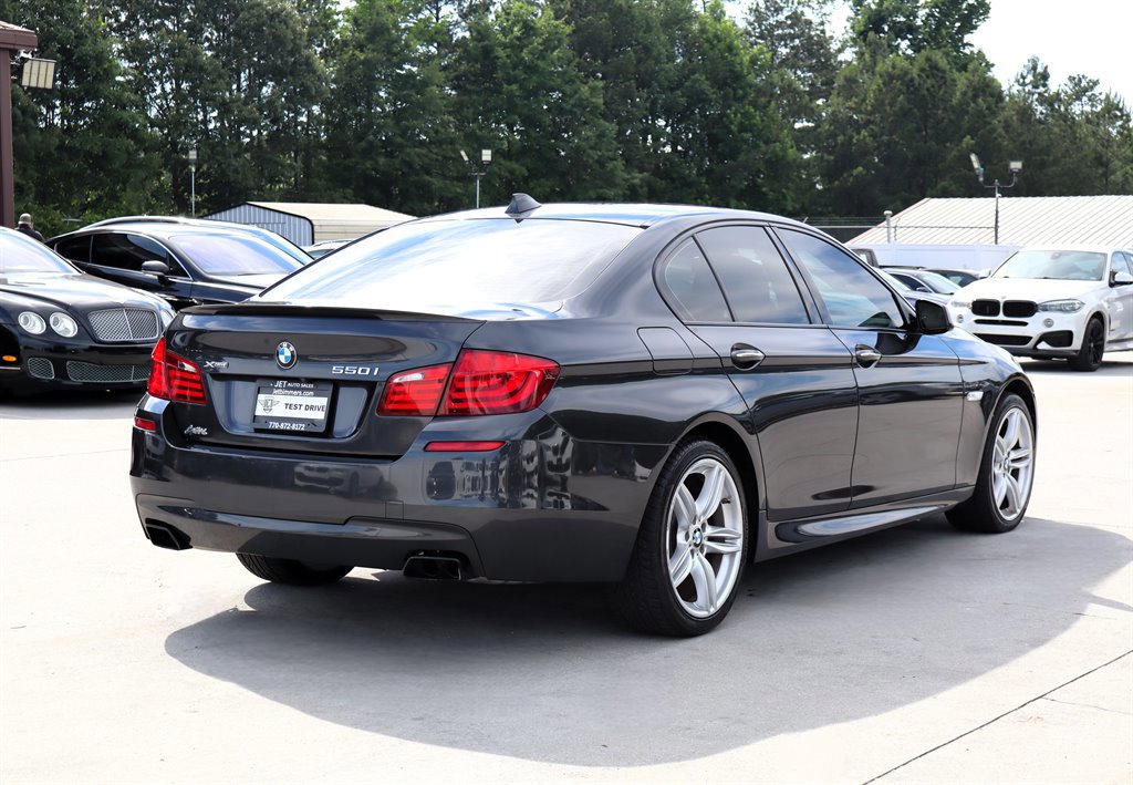 Used 2013 BMW 550i xDrive Sedan AWD/4WD image 7