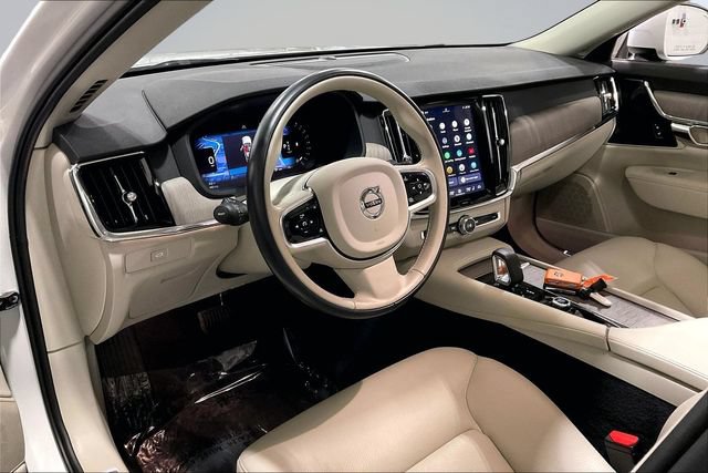 Certified 2025 Volvo V90 B6 Cross Country Plus AWD/4WD image 16