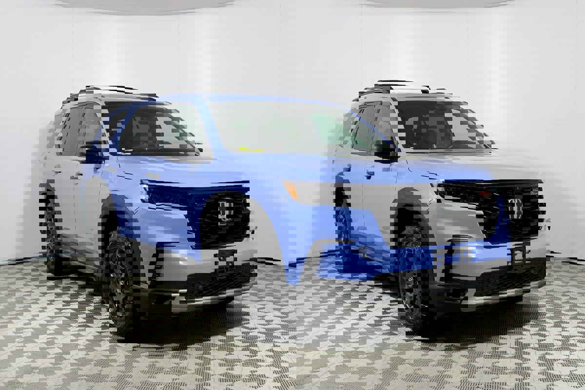 Used 2023 Honda Pilot TrailSport image 42