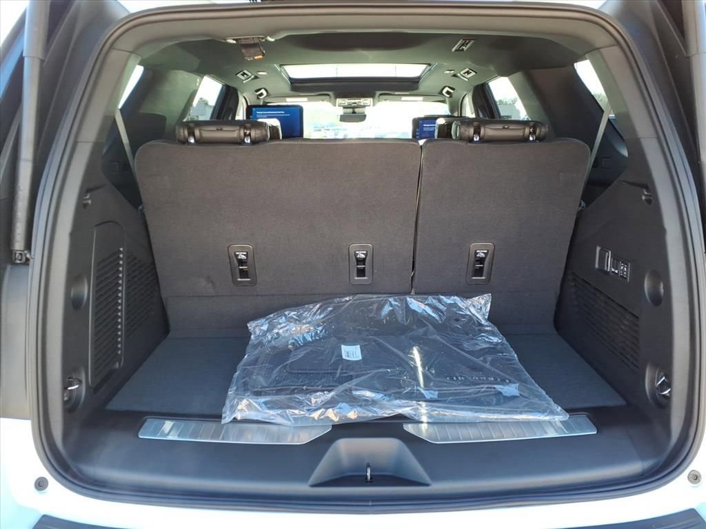 New 2026 Chevrolet Tahoe High Country image 7