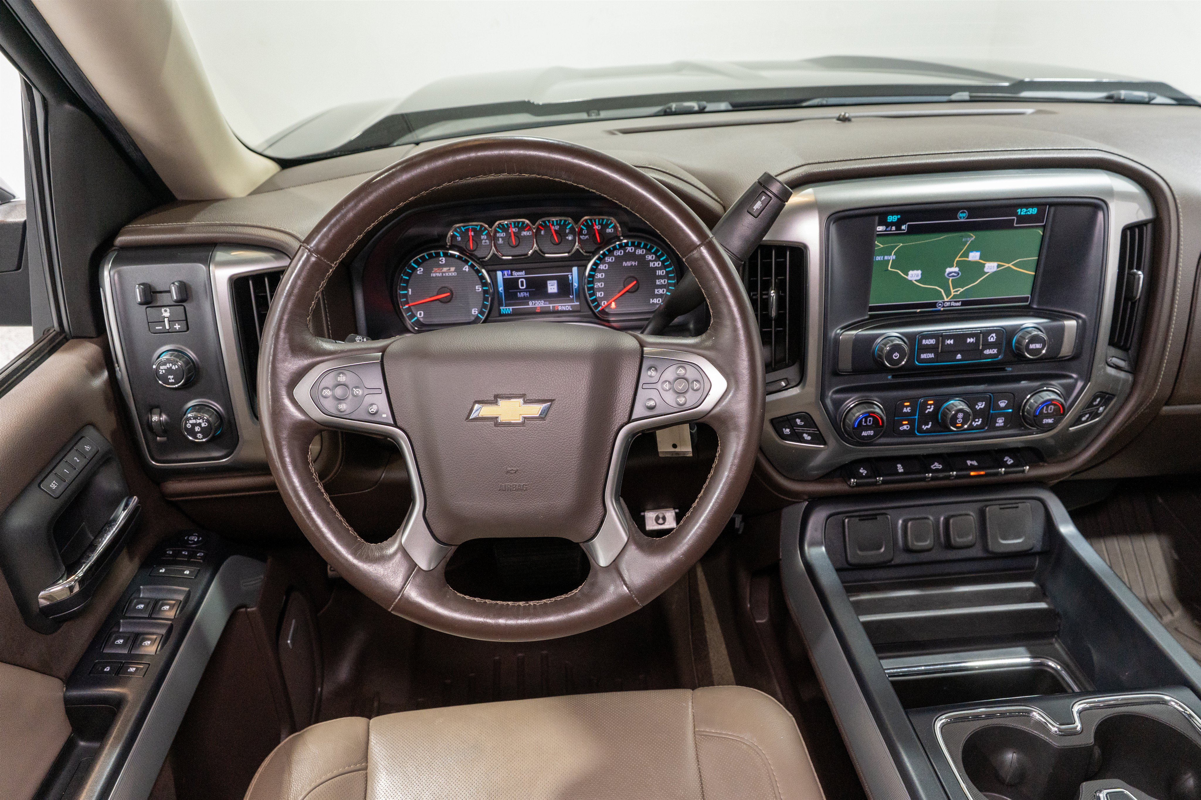 Used 2017 Chevrolet Silverado 1500 LTZ Z71 w/ LTZ Plus Package AWD/4WD image 13