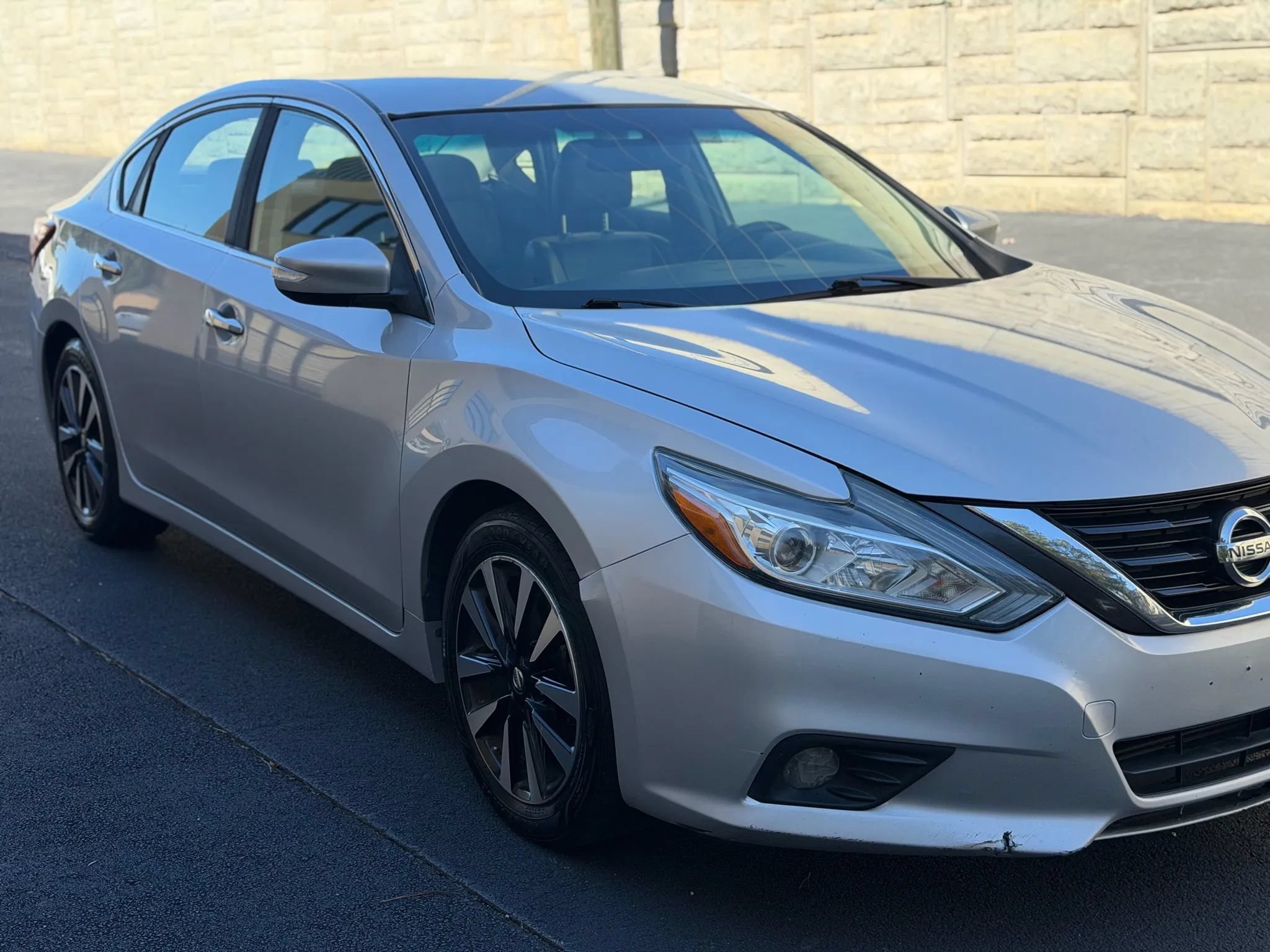 Used 2018 Nissan Altima 2.5 SL FWD image 39