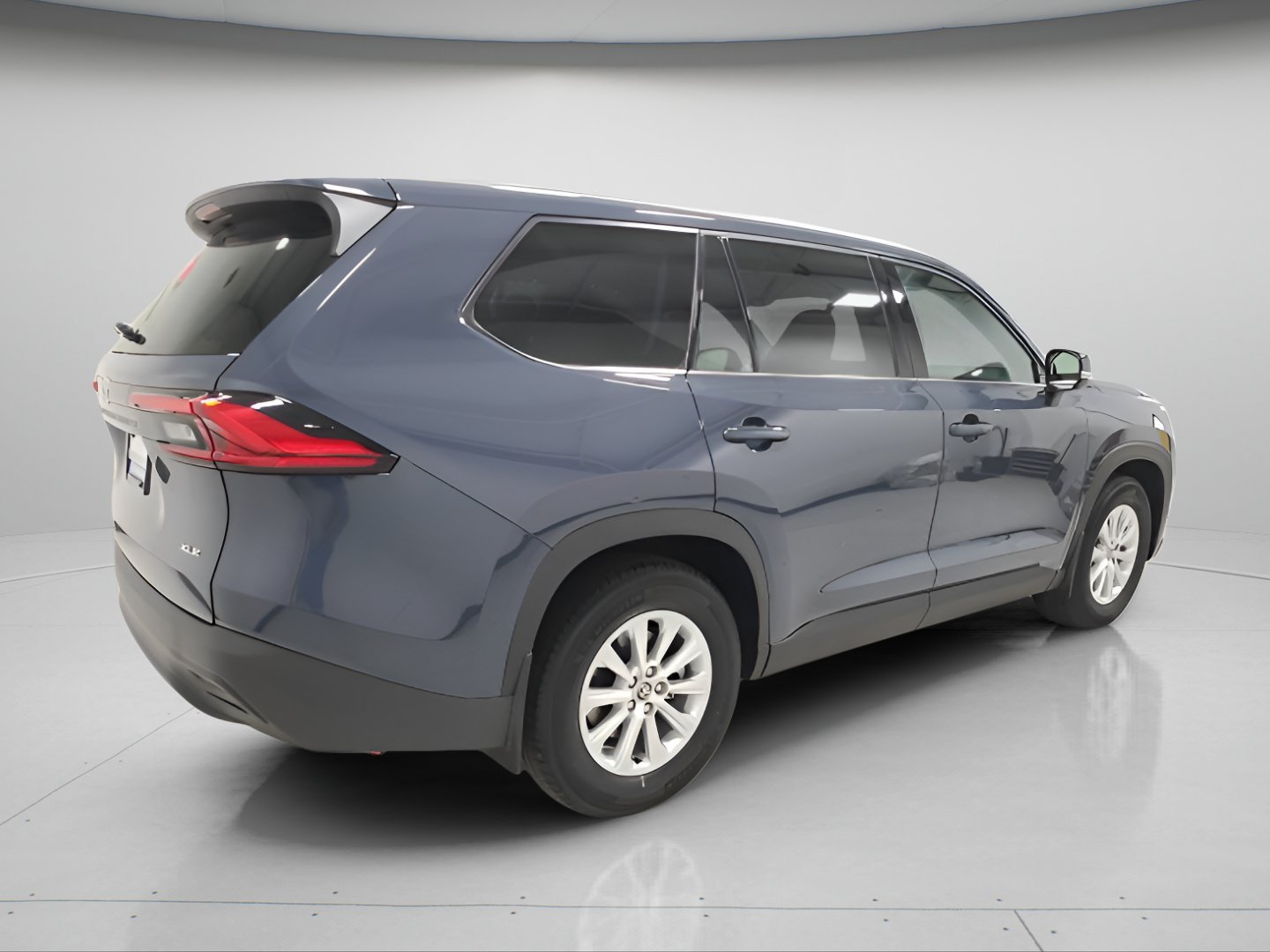 Used 2024 Toyota Grand Highlander AWD image 6