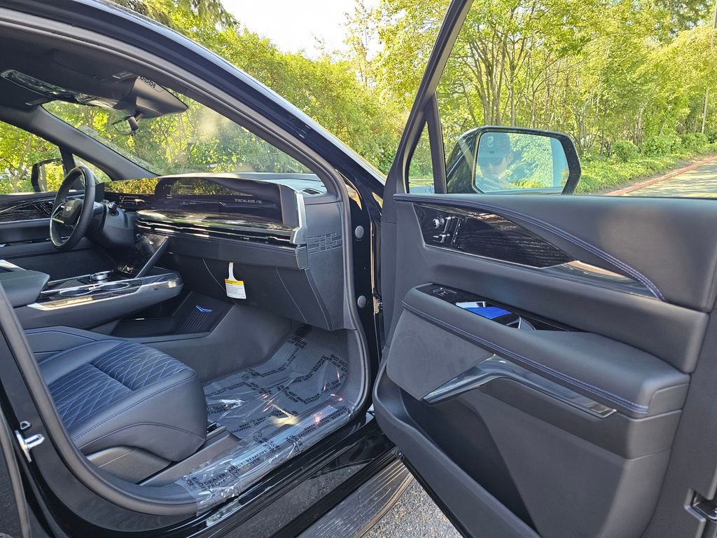New 2026 Cadillac Escalade IQL Sport 1 AWD/4WD image 12