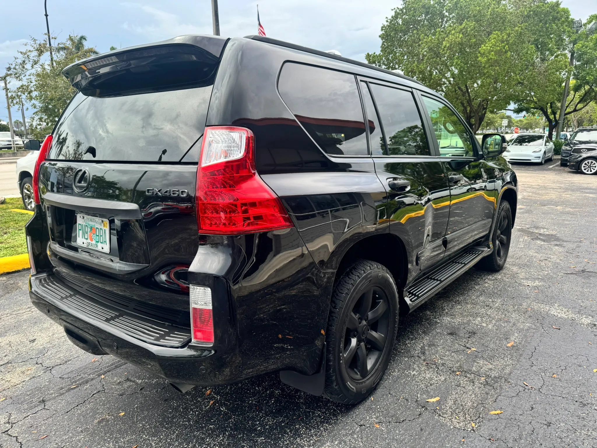 Used 2013 Lexus GX 460 w/ Comfort Plus Pkg AWD/4WD image 5