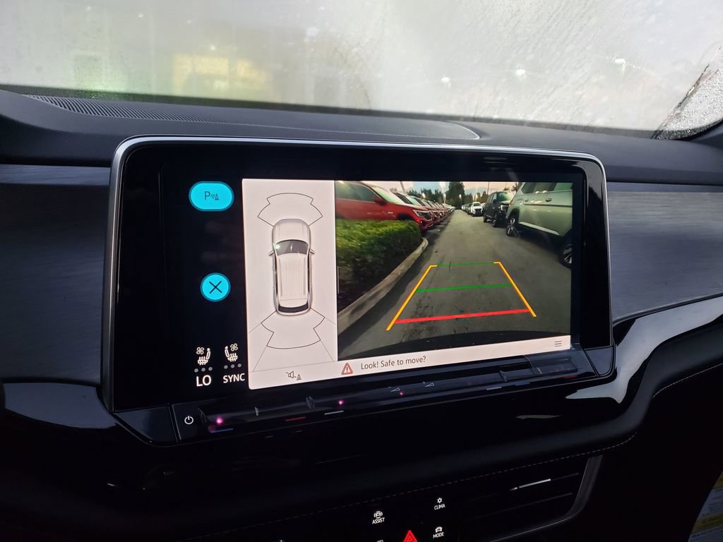 New 2026 Volkswagen Atlas Cross Sport SE image 11