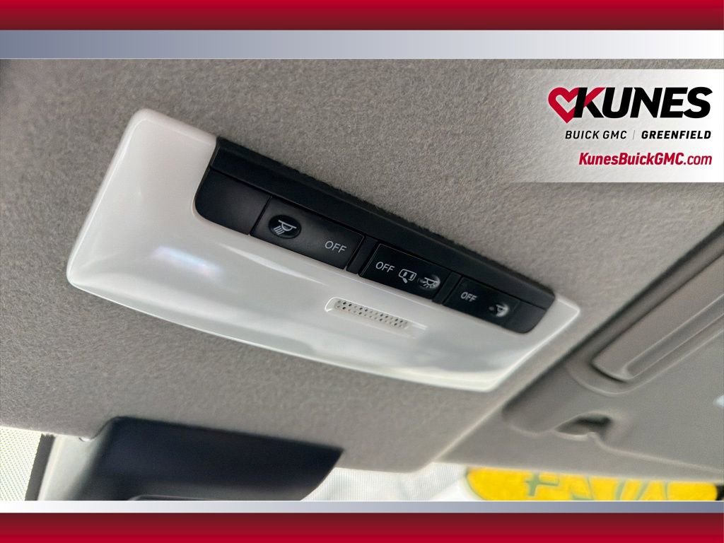 Used 2024 Nissan Kicks S image 33