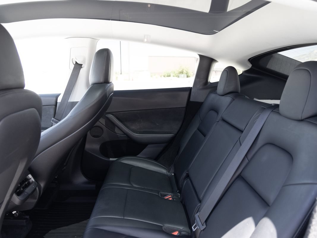 Used 2023 Tesla Model Y Performance AWD/4WD image 17