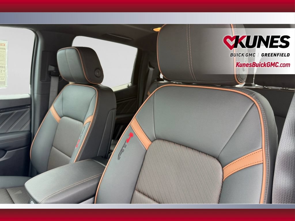 New 2026 GMC Canyon AT4 w/ Technology Plus Package AWD/4WD image 18
