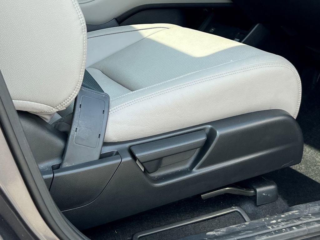 Used 2019 Honda HR-V EX-L image 12