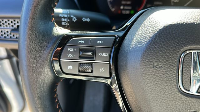 Used 2025 Honda HR-V Sport image 11